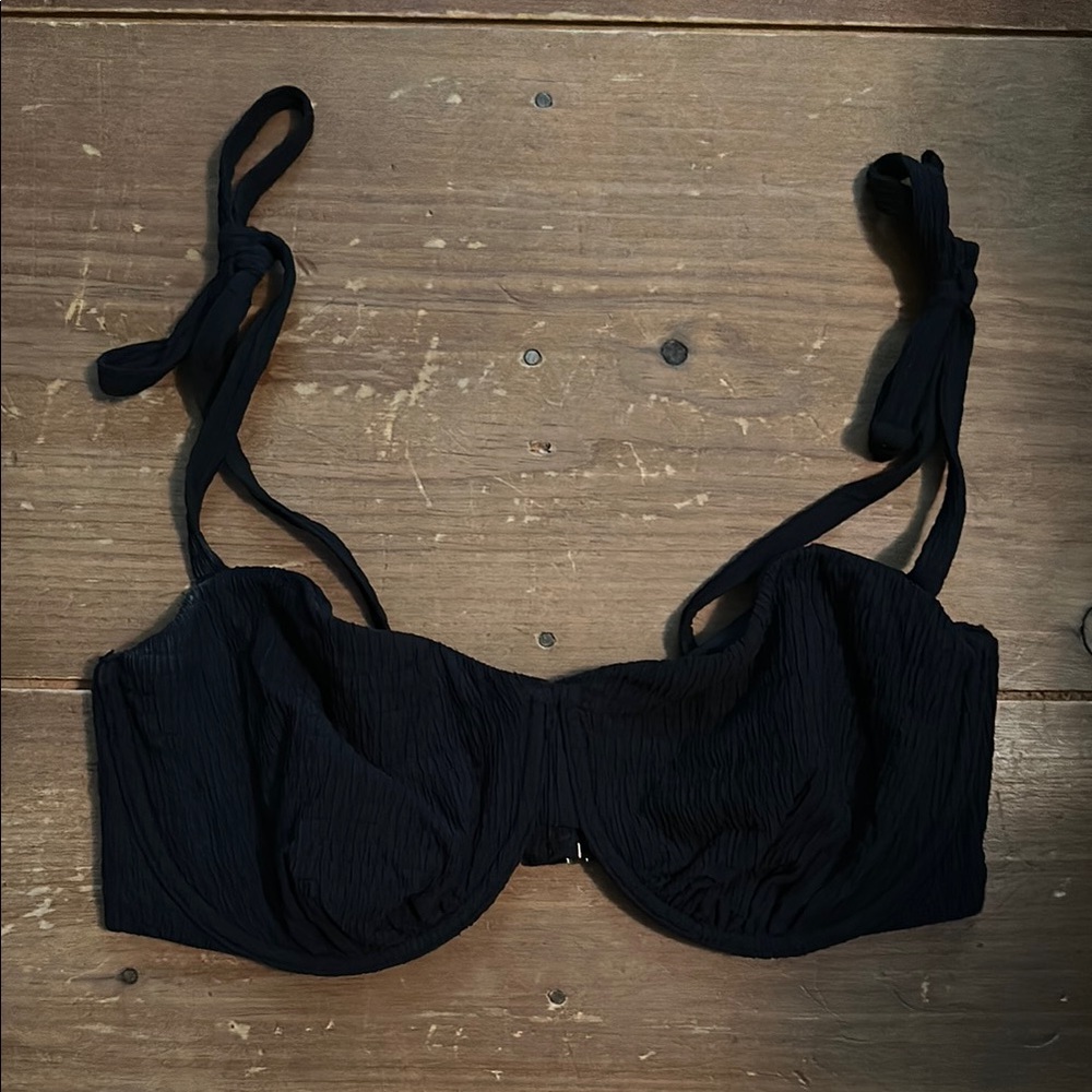 Abercrombie Curve Love Black Women's Bikini Top